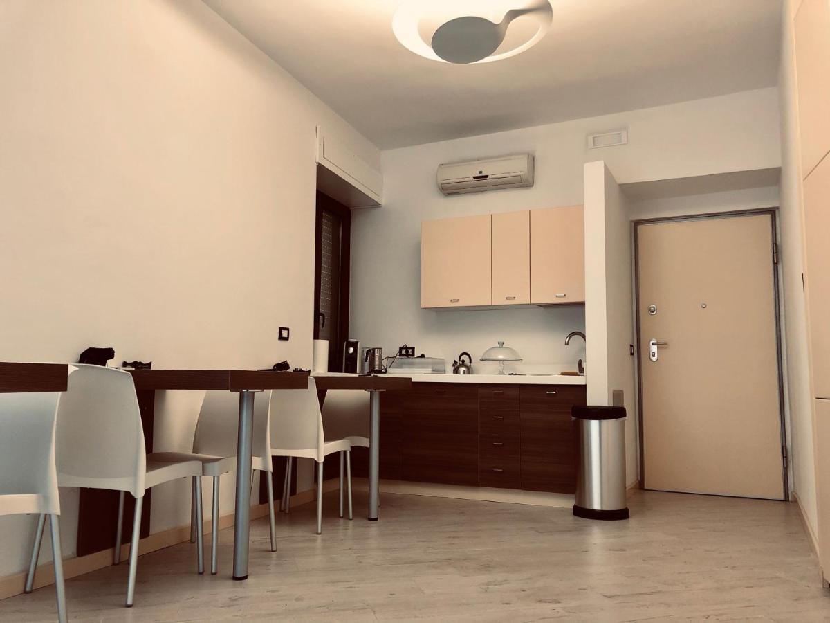 サプリ Brezza Marina Bed & Breakfast エクステリア 写真